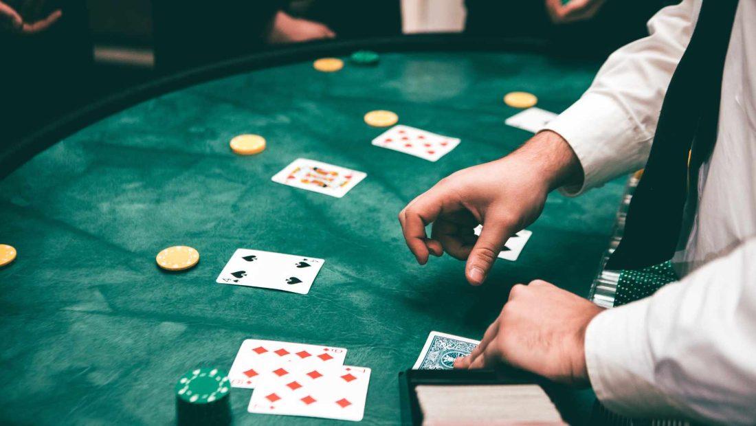 Khám phá những game đánh bài với bạn bè cực hấp dẫn để giải trí mỗi ngày